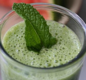 blisstree-green-smoothie